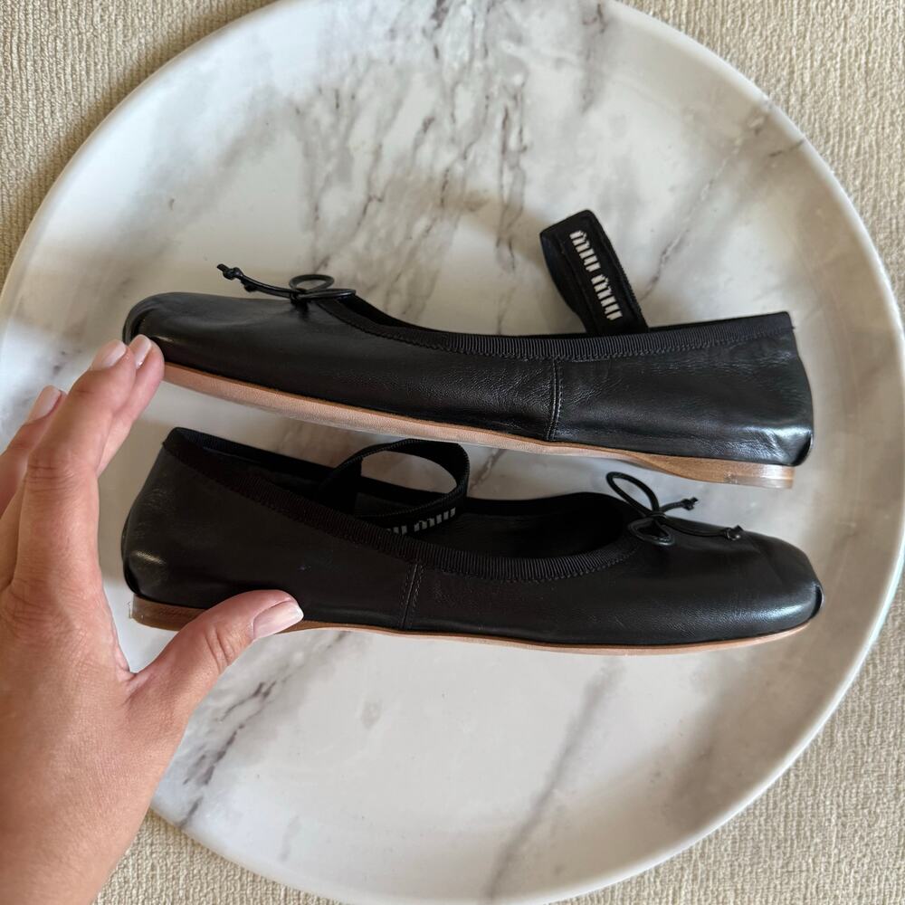 Miu Miu Logo Strap Black Leather Ballet Flats Shoes Black Size 36.5 - Picture 2 of 8